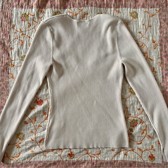 cream long sleeve deep sweetheart neckline rib knit top🌟 - Picture 4 of 10